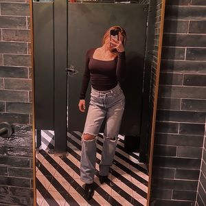 Meet your Posher, Elisha